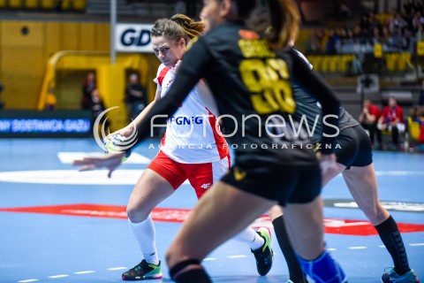  21.03.2018 GDYNIA<br />EHF KWALIFIKACJE DO MISTRZOSTW EUROPY W PILCE RECZNEJ KOBIET 2018<br />EHF WOMENS EUROPEAN CHAMPIONSHIPS QUALIFICATION<br />MECZ POLSKA (poland) - CZARNOGORA (montenegro)<br />N/Z ROMANA ROSZAK<br /> 
