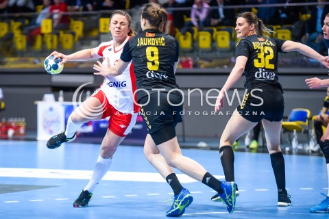  21.03.2018 GDYNIA<br />EHF KWALIFIKACJE DO MISTRZOSTW EUROPY W PILCE RECZNEJ KOBIET 2018<br />EHF WOMENS EUROPEAN CHAMPIONSHIPS QUALIFICATION<br />MECZ POLSKA (poland) - CZARNOGORA (montenegro)<br />N/Z ROMANA ROSZAK<br /> 