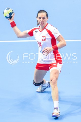  21.03.2018 GDYNIA<br />EHF KWALIFIKACJE DO MISTRZOSTW EUROPY W PILCE RECZNEJ KOBIET 2018<br />EHF WOMENS EUROPEAN CHAMPIONSHIPS QUALIFICATION<br />MECZ POLSKA (poland) - CZARNOGORA (montenegro)<br />N/Z KAROLINA KUDLACZ GLOC SYLWETKA<br /> 