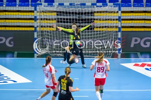  21.03.2018 GDYNIA<br />EHF KWALIFIKACJE DO MISTRZOSTW EUROPY W PILCE RECZNEJ KOBIET 2018<br />EHF WOMENS EUROPEAN CHAMPIONSHIPS QUALIFICATION<br />MECZ POLSKA (poland) - CZARNOGORA (montenegro)<br />N/Z ADRIANNA PLACZEK<br /> 