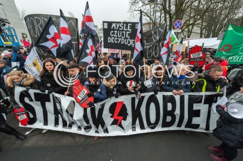 Czarny Piątek - protest w Warszawie