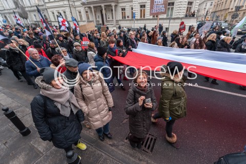  23.03.2018 WARSZAWA<br />CZARNY PIATEK PROTEST<br />N/Z UCZESTNICY WYDARZENIA<br /> 