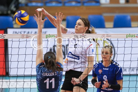  28.03.2018 RZESZOW <br />SIATKOWKA LIGA SIATKOWKI KOBIET LSK 2017/2018 WOMEN VOLLEYBALL POLAND POLISH LEAGUE <br />MECZ DEVELOPRES SKYRES RZESZOW - TREFL PROXIMA KRAKOW <br />N/Z KATARZYNA ZABINSKA <br /> 
