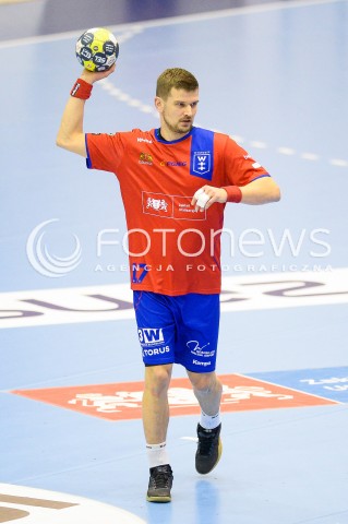  31.03.2018 GDANSK<br />PGNIG SUPERLIGA W PILCE RECZNEJ<br />SEZON 2017/2018<br />MECZ WYBRZEZE GDANSK - NMC GORNIK ZABRZE<br />N/Z JACEK SULEJ SYLWETKA<br /> 