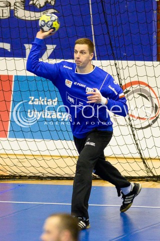  31.03.2018 GDANSK<br />PGNIG SUPERLIGA W PILCE RECZNEJ<br />SEZON 2017/2018<br />MECZ WYBRZEZE GDANSK - NMC GORNIK ZABRZE<br />N/Z MACIEJ PIENCZEWSKI SYLWETKA<br /> 