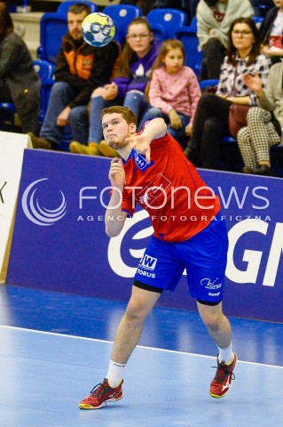  31.03.2018 GDANSK<br />PGNIG SUPERLIGA W PILCE RECZNEJ<br />SEZON 2017/2018<br />MECZ WYBRZEZE GDANSK - NMC GORNIK ZABRZE<br />N/Z KAMIL ADAMCZYK SYLWETKA<br /> 