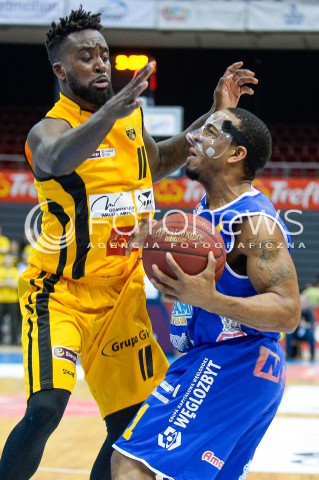  31.03.2018 GDANSK<br />ENERGA BASKET LIGA SEZON 2017/2018<br />MECZ TREFL SOPOT - BM SLAM STAL OSTROW WIELKOPOLSKI<br />N/Z OBIE TROTTER AARON JOHNSON<br /> 