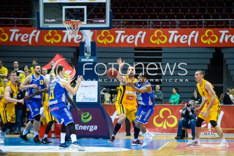  31.03.2018 GDANSK<br />ENERGA BASKET LIGA SEZON 2017/2018<br />MECZ TREFL SOPOT - BM SLAM STAL OSTROW WIELKOPOLSKI<br />N/Z JURE SKIFIC MARCIN STEFANSKI AARON JOHNSON<br /> 