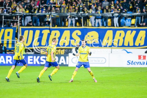  31.03.2018 GDYNIA <br />PILKA NOZNA - EKSTRAKLASA SEZON 2017/2018<br />MECZ ARKA GDYNIA - LEGIA WARSZAWA<br />N/Z SERGEI KRIVETS ADAM MARCINIAK ANDRII BOGDANOV RADOSC BRAMKA GOL NA 1:0<br /> 