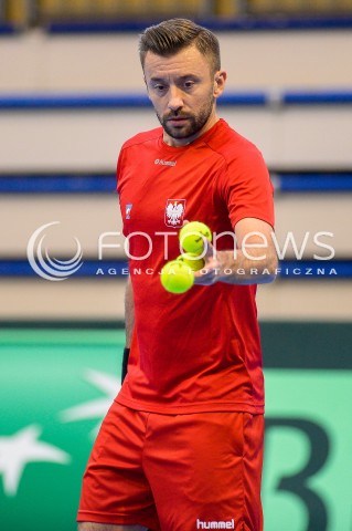  07.04.2018 SOPOT<br />DAVIS CUP BNP PARIBAS DRUZYNOWE MISTRZOSTWA SWIATA W TENISIE 2 RUNDA STREFY EURO AFRYKANSKIEJ<br />DAVIS CUP BNP PARIBAS THE WORLD CUP OF TENNIS 2 ROUND EURO AFRICA AREA<br />POLSKA (poland) - ZIMBABWE (zimbabwe)<br />N/Z MICHAL PRZYSIEZNY<br /> 