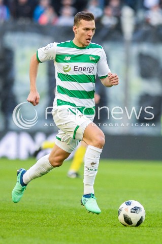  07.04.2018 GDANSK<br />PILKA NOZNA - EKSTRAKLASA SEZON 2017/2018<br />MECZ LECHIA GDANSK - ARKA GDYNIA<br />N/Z LUKAS HARASLIN SYLWETKA<br /> 