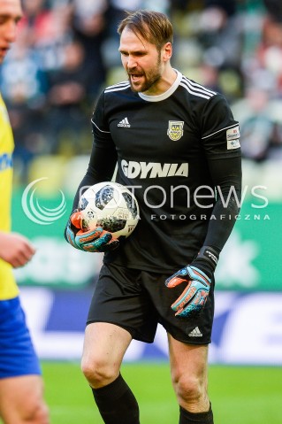  07.04.2018 GDANSK<br />PILKA NOZNA - EKSTRAKLASA SEZON 2017/2018<br />MECZ LECHIA GDANSK - ARKA GDYNIA<br />N/Z PAVELS STEINBORS SYLWETKA<br /> 