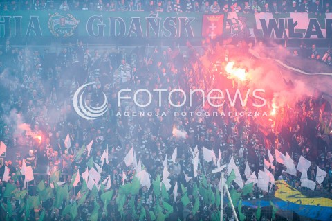  07.04.2018 GDANSK<br />PILKA NOZNA - EKSTRAKLASA SEZON 2017/2018<br />MECZ LECHIA GDANSK - ARKA GDYNIA<br />N/Z KIBICE OPRAWA LECHII GDANSK RACE DYM<br /> 