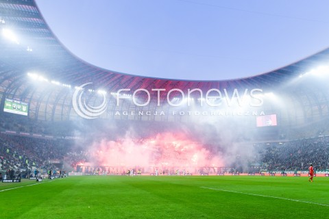  07.04.2018 GDANSK<br />PILKA NOZNA - EKSTRAKLASA SEZON 2017/2018<br />MECZ LECHIA GDANSK - ARKA GDYNIA<br />N/Z KIBICE OPRAWA LECHII GDANSK RACE DYM<br /> 