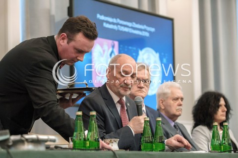  11.04.2018 WARSZAWA<br />PREZENTACJA RAPORTU TECHNICZNEGO PODKOMISJI DO PONOWNEGO ZBADANIA WYPADKU LOTNICZEGO Z DNIA 10 KWIETNIA 2010<br />N/Z ANTONI MACIEREWICZ KELNER<br /> 