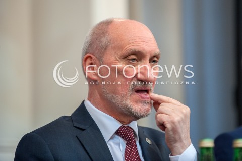  11.04.2018 WARSZAWA<br />PREZENTACJA RAPORTU TECHNICZNEGO PODKOMISJI DO PONOWNEGO ZBADANIA WYPADKU LOTNICZEGO Z DNIA 10 KWIETNIA 2010<br />N/Z ANTONI MACIEREWICZ<br /> 
