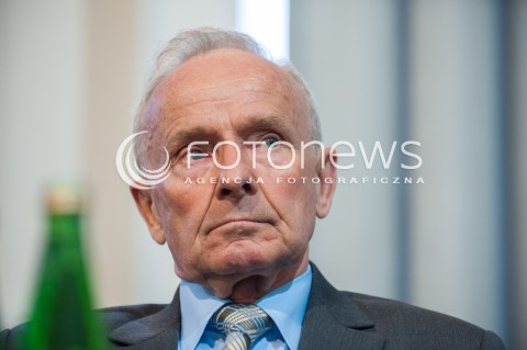  11.04.2018 WARSZAWA<br />PREZENTACJA RAPORTU TECHNICZNEGO PODKOMISJI DO PONOWNEGO ZBADANIA WYPADKU LOTNICZEGO Z DNIA 10 KWIETNIA 2010<br />N/Z JANUSZ WIECKOWSKI<br /> 