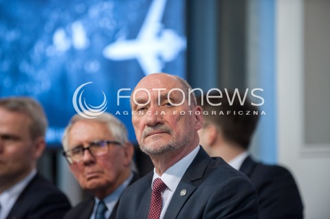  11.04.2018 WARSZAWA<br />PREZENTACJA RAPORTU TECHNICZNEGO PODKOMISJI DO PONOWNEGO ZBADANIA WYPADKU LOTNICZEGO Z DNIA 10 KWIETNIA 2010<br />N/Z ANTONI MACIEREWICZ FRANK TAYLOR<br /> 