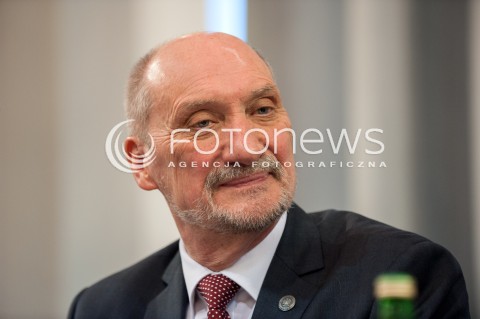  11.04.2018 WARSZAWA<br />PREZENTACJA RAPORTU TECHNICZNEGO PODKOMISJI DO PONOWNEGO ZBADANIA WYPADKU LOTNICZEGO Z DNIA 10 KWIETNIA 2010<br />N/Z ANTONI MACIEREWICZ<br /> 