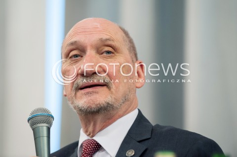  11.04.2018 WARSZAWA<br />PREZENTACJA RAPORTU TECHNICZNEGO PODKOMISJI DO PONOWNEGO ZBADANIA WYPADKU LOTNICZEGO Z DNIA 10 KWIETNIA 2010<br />N/Z ANTONI MACIEREWICZ<br /> 