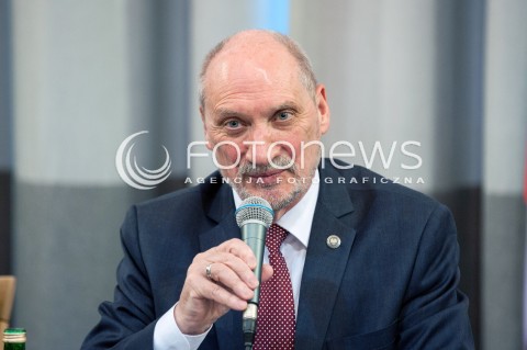  11.04.2018 WARSZAWA<br />PREZENTACJA RAPORTU TECHNICZNEGO PODKOMISJI DO PONOWNEGO ZBADANIA WYPADKU LOTNICZEGO Z DNIA 10 KWIETNIA 2010<br />N/Z ANTONI MACIEREWICZ<br /> 