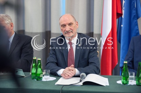  11.04.2018 WARSZAWA<br />PREZENTACJA RAPORTU TECHNICZNEGO PODKOMISJI DO PONOWNEGO ZBADANIA WYPADKU LOTNICZEGO Z DNIA 10 KWIETNIA 2010<br />N/Z ANTONI MACIEREWICZ<br /> 