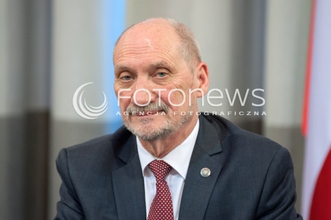  11.04.2018 WARSZAWA<br />PREZENTACJA RAPORTU TECHNICZNEGO PODKOMISJI DO PONOWNEGO ZBADANIA WYPADKU LOTNICZEGO Z DNIA 10 KWIETNIA 2010<br />N/Z ANTONI MACIEREWICZ<br /> 