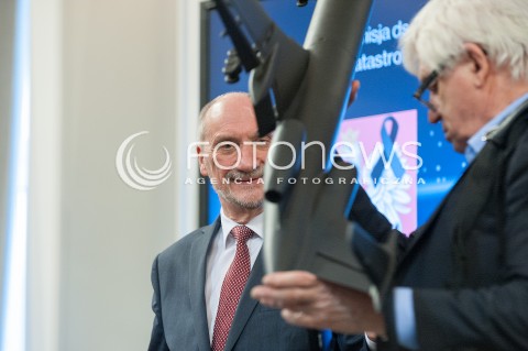  11.04.2018 WARSZAWA<br />PREZENTACJA RAPORTU TECHNICZNEGO PODKOMISJI DO PONOWNEGO ZBADANIA WYPADKU LOTNICZEGO Z DNIA 10 KWIETNIA 2010<br />N/Z ANTONI MACIEREWICZ <br /> 