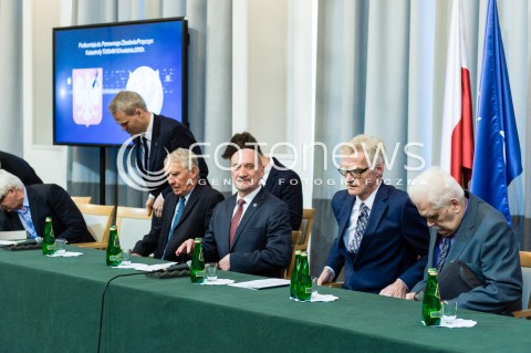  11.04.2018 WARSZAWA<br />PREZENTACJA RAPORTU TECHNICZNEGO PODKOMISJI DO PONOWNEGO ZBADANIA WYPADKU LOTNICZEGO Z DNIA 10 KWIETNIA 2010<br />N/Z ANTONI MACIEREWICZ<br /> 