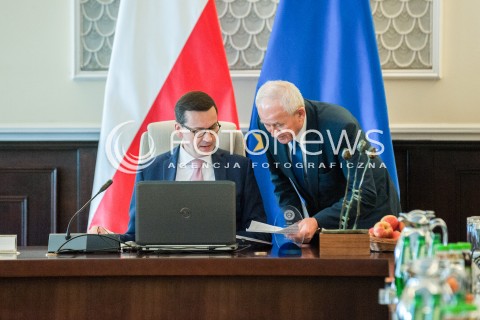  12.04.2018 WARSZAWA<br />POSIEDZENIE RADY MINISTROW<br />N/Z MATEUSZ MORAWIECKI KRZYSZTOF TCHORZEWSKI<br /> 