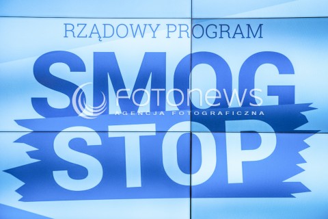  12.04.2018 WARSZAWA<br />POSIEDZENIE KOMITETU STERUJACEGO KRAJOWEGO PROGRAMU OCHRONY POWIETRZA<br />N/Z STOP SMOG SMOGSTOP NAPIS RZADOWY PROGRAM<br /> 