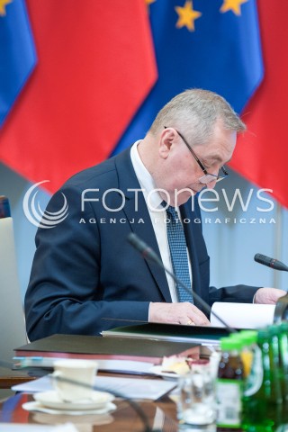  12.04.2018 WARSZAWA<br />POSIEDZENIE KOMITETU STERUJACEGO KRAJOWEGO PROGRAMU OCHRONY POWIETRZA<br />N/Z HENRYK KOWALCZYK<br /> 