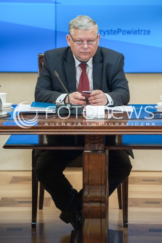  12.04.2018 WARSZAWA<br />POSIEDZENIE KOMITETU STERUJACEGO KRAJOWEGO PROGRAMU OCHRONY POWIETRZA<br />N/Z MAREK SUSKI<br /> 