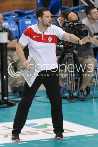  16.04.2018 RZESZOW <br />SIATKOWKA LIGA SIATKOWKI KOBIET LSK 2017/2018 WOMEN VOLLEYBALL POLAND POLISH LEAGUE <br />FAZA PLAYOFF - POLFINAL - 1. MECZ<br />MECZ DEVELOPRES SKYRES RZESZOW - LKS COMMERCECON LODZ <br />N/Z MICHAL MASEK - I TRENER ( HEAD COACH ) SYLWETKA <br /> 