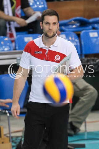  16.04.2018 RZESZOW <br />SIATKOWKA LIGA SIATKOWKI KOBIET LSK 2017/2018 WOMEN VOLLEYBALL POLAND POLISH LEAGUE <br />FAZA PLAYOFF - POLFINAL - 1. MECZ<br />MECZ DEVELOPRES SKYRES RZESZOW - LKS COMMERCECON LODZ <br />N/Z MICHAL MASEK - I TRENER ( HEAD COACH ) SYLWETKA <br /> 