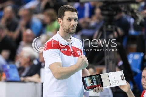  16.04.2018 RZESZOW <br />SIATKOWKA LIGA SIATKOWKI KOBIET LSK 2017/2018 WOMEN VOLLEYBALL POLAND POLISH LEAGUE <br />FAZA PLAYOFF - POLFINAL - 1. MECZ<br />MECZ DEVELOPRES SKYRES RZESZOW - LKS COMMERCECON LODZ <br />N/Z MICHAL MASEK - I TRENER ( HEAD COACH ) SYLWETKA RADOSC EMOCJE <br /> 