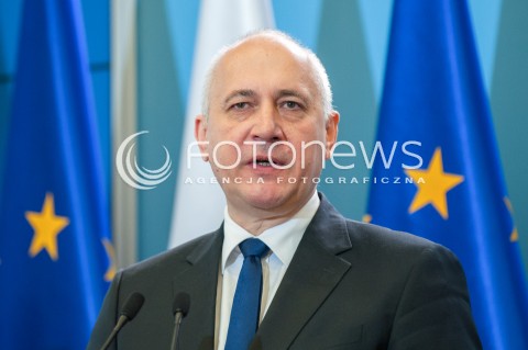  17.04.2018 WARSZAWA<br />KONFERENCJA PREMIERA MATEUSZA MORAWIECKIEGO I MINISTRA JOACHIMA BRUDZINSKIEGO<br />N/Z PREMIER MATEUSZ MORAWIECKI JOACHIM BRUDZINSKI JAROSLAW SZYMCZYK<br /> 