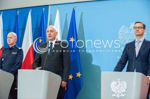  17.04.2018 WARSZAWA<br />KONFERENCJA PREMIERA MATEUSZA MORAWIECKIEGO I MINISTRA JOACHIMA BRUDZINSKIEGO<br />N/Z PREMIER MATEUSZ MORAWIECKI JOACHIM BRUDZINSKI JAROSLAW SZYMCZYK<br /> 