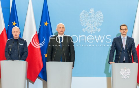  17.04.2018 WARSZAWA<br />KONFERENCJA PREMIERA MATEUSZA MORAWIECKIEGO I MINISTRA JOACHIMA BRUDZINSKIEGO<br />N/Z PREMIER MATEUSZ MORAWIECKI JOACHIM BRUDZINSKI JAROSLAW SZYMCZYK<br /> 