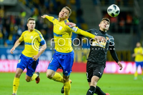  17.04.2018 GDYNIA <br />PILKA NOZNA - PUCHAR POLSKI PZPN<br />POLFINAL MECZ DRUGI<br />MECZ ARKA GDYNIA - KORONA KIELCE<br />N/Z DAMIAN ZBOZIEN IVAN JUKIC<br /> 