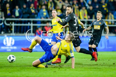  17.04.2018 GDYNIA <br />PILKA NOZNA - PUCHAR POLSKI PZPN<br />POLFINAL MECZ DRUGI<br />MECZ ARKA GDYNIA - KORONA KIELCE<br />N/Z ZLATKO JANJIC<br /> 