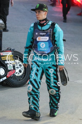  20.04.2018 RZESZOW <br />ZUZEL SPEEDWAY<br />DRUGA RUNDA ZAWODOW SPEEDWAY BEST PAIRS 2018 W RZESZOWIE<br />N/Z PATRYK DUDEK SYLWETKA<br /> 