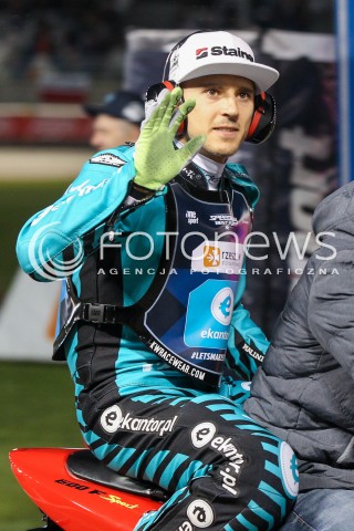  20.04.2018 RZESZOW <br />ZUZEL SPEEDWAY<br />DRUGA RUNDA ZAWODOW SPEEDWAY BEST PAIRS 2018 W RZESZOWIE<br />N/Z GRZEGORZ ZENGOTA SYLWETKA<br /> 