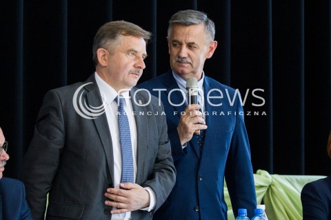  21.04.2018 BOGUCHWALA <br />SPOTKANIE MINISTER RODZINY PRACY I POLITYKI SPOLECZNEJ Z MIESZKANCAMI BOGUCHWALY <br />N/Z STAROSTA RZESZOWSKI JOZEF JODLOWSKI , POSEL WOJCIECH BUCZAK<br /> 