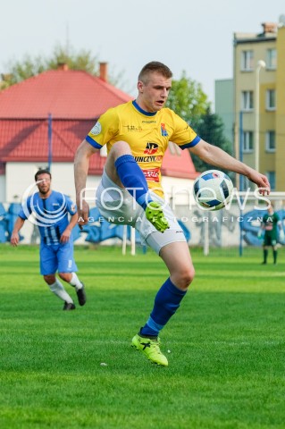  21.04.2018 JAROSLAW <br />PILKA NOZNA III LIGA 2017/2018 GRUPA IV <br />MECZ JKS 1909 JAROSLAW - MOTOR LUBLIN <br />N/Z TOMASZ TYMOSIAK SYLWETKA<br /> 