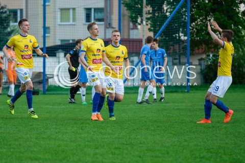  21.04.2018 JAROSLAW <br />PILKA NOZNA III LIGA 2017/2018 GRUPA IV <br />MECZ JKS 1909 JAROSLAW - MOTOR LUBLIN <br />N/Z JULIEN TADROWSKI RADOSC BRAMKA GOL NA 0:1<br /> 