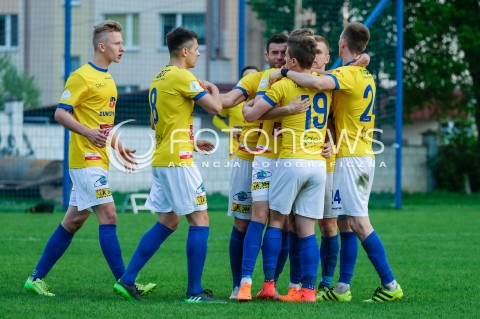  21.04.2018 JAROSLAW <br />PILKA NOZNA III LIGA 2017/2018 GRUPA IV <br />MECZ JKS 1909 JAROSLAW - MOTOR LUBLIN <br />N/Z JULIEN TADROWSKI RADOSC BRAMKA GOL NA 0:1<br /> 