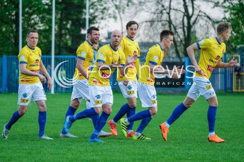  21.04.2018 JAROSLAW <br />PILKA NOZNA III LIGA 2017/2018 GRUPA IV <br />MECZ JKS 1909 JAROSLAW - MOTOR LUBLIN <br />N/Z JULIEN TADROWSKI RADOSC BRAMKA GOL NA 0:1<br /> 