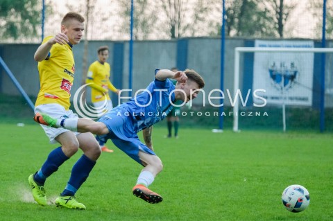  21.04.2018 JAROSLAW <br />PILKA NOZNA III LIGA 2017/2018 GRUPA IV <br />MECZ JKS 1909 JAROSLAW - MOTOR LUBLIN <br />N/Z TOMASZ TYMOSIAK<br /> 