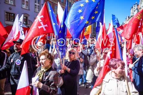Manifestacja przeciwko nacjonalizmowi i faszyzmowi w Gdańsku